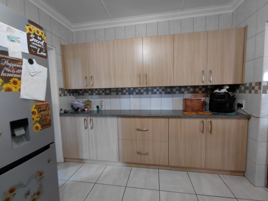 3 Bedroom Property for Sale in C Place Eastern Cape